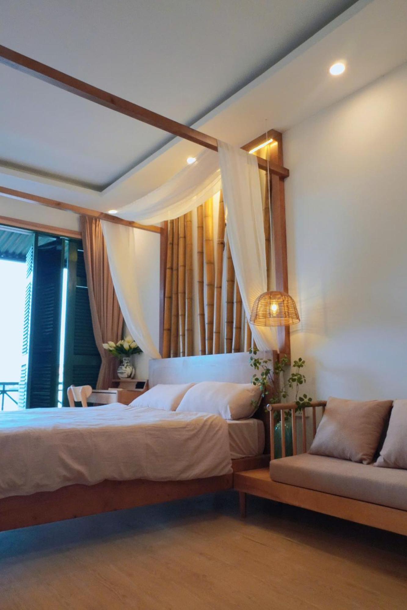 Chong * Hanoi